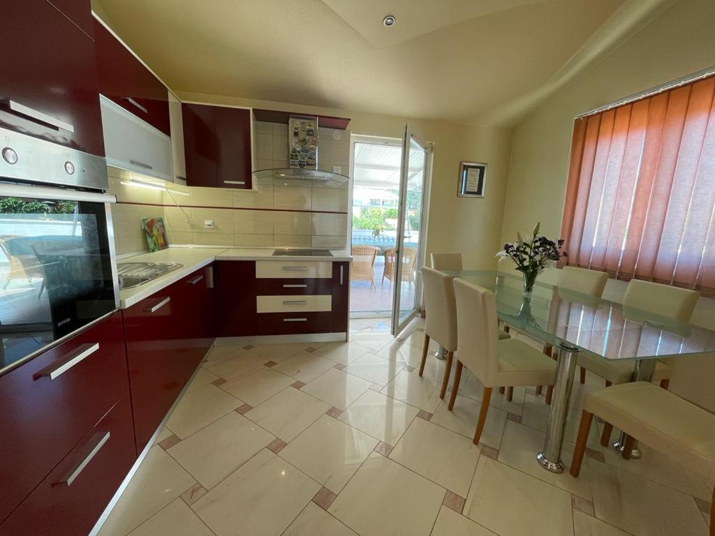 Apartment Edita Plano Trogir Екстериор снимка
